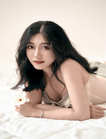 凌晨三点观看免费高清电视剧_14岁以上的女人称为妇女_国产精品嫩草影院